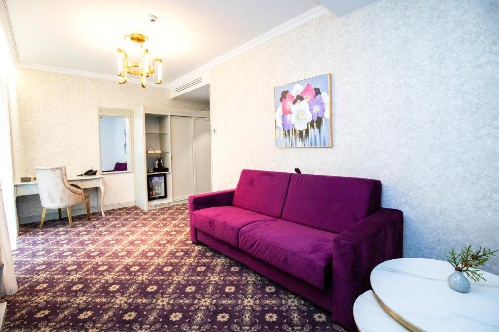 Hotel Foisorul Cu Flori Синая Экстерьер фото
