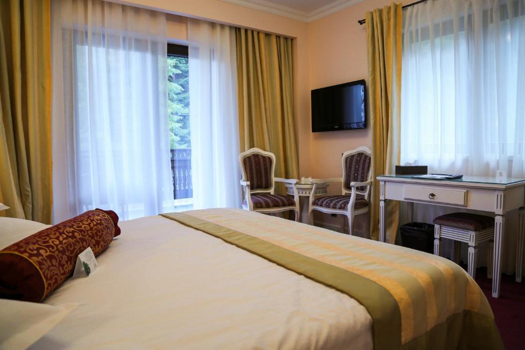Hotel Foisorul Cu Flori Синая Экстерьер фото