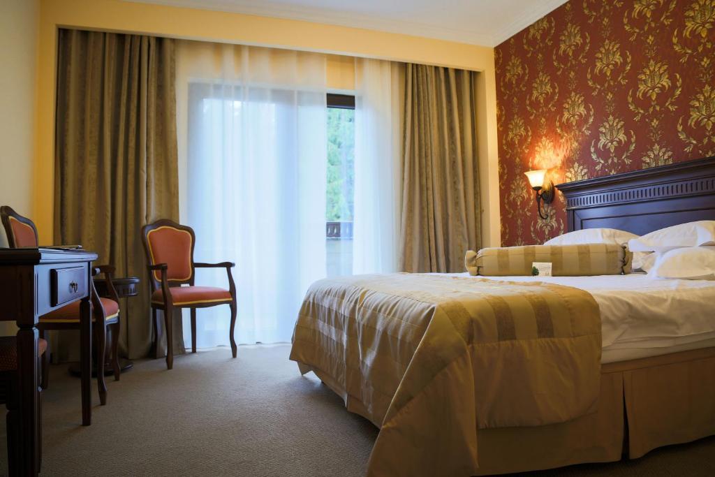 Hotel Foisorul Cu Flori Синая Экстерьер фото