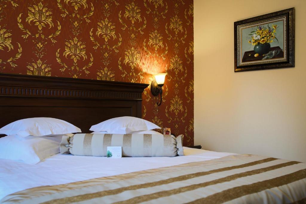 Hotel Foisorul Cu Flori Синая Экстерьер фото