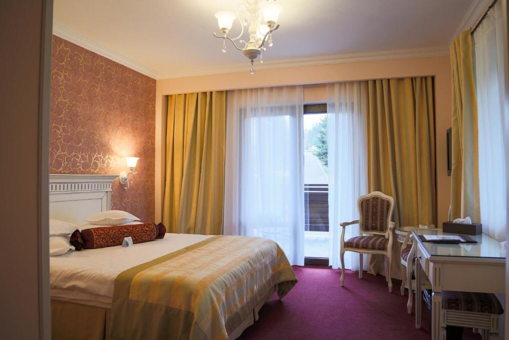 Hotel Foisorul Cu Flori Синая Экстерьер фото