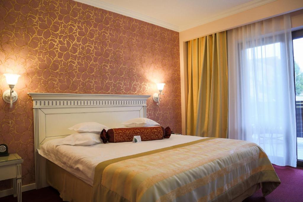 Hotel Foisorul Cu Flori Синая Номер фото